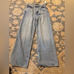 Gap high rise, wide leg brand new jean